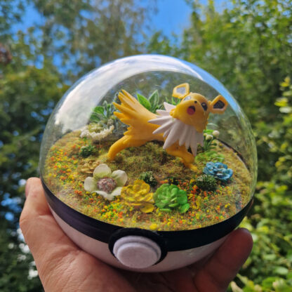 Jolteon terrariumbal - groot